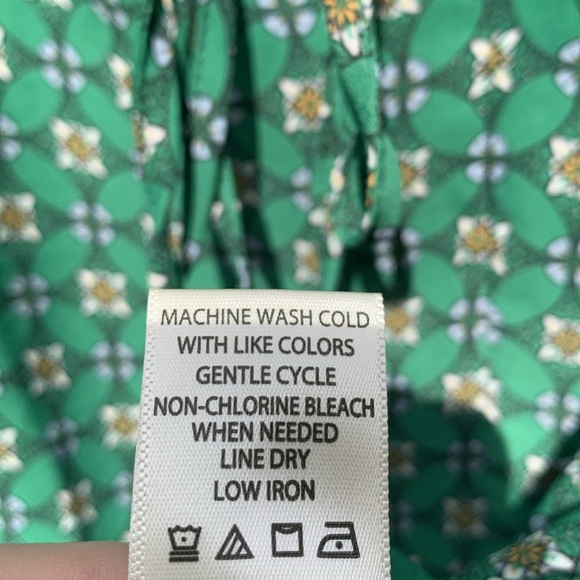 NWT Max Studio Multicolor Floral Print Blouse Size M - Picture 9 of 12